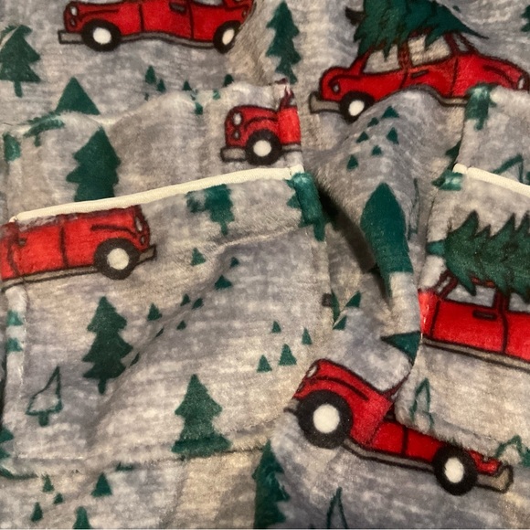 Hotel Doggy Fleece Pajamas - Picture 4 of 6